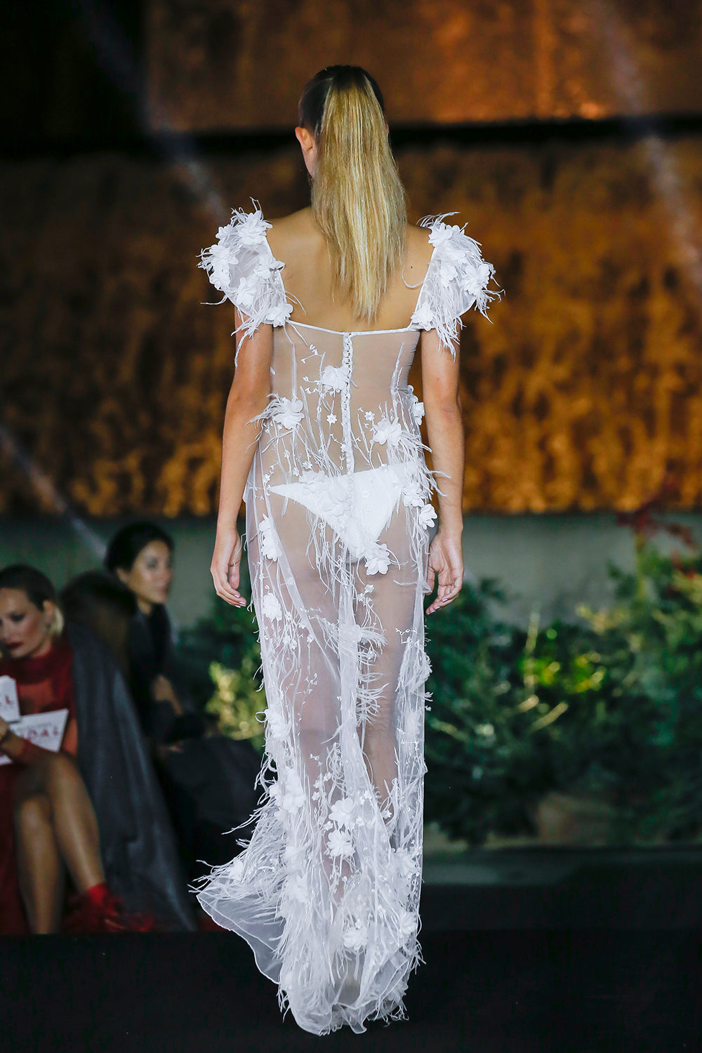 VestidoPlumasBridal3